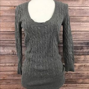 American Eagle gray scoop neck sweater
